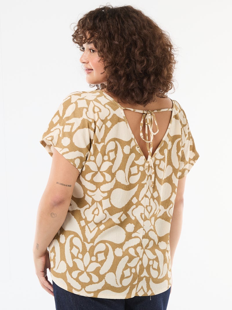 Blusa em material crepe com mangas curtas Castanho - Kiabi