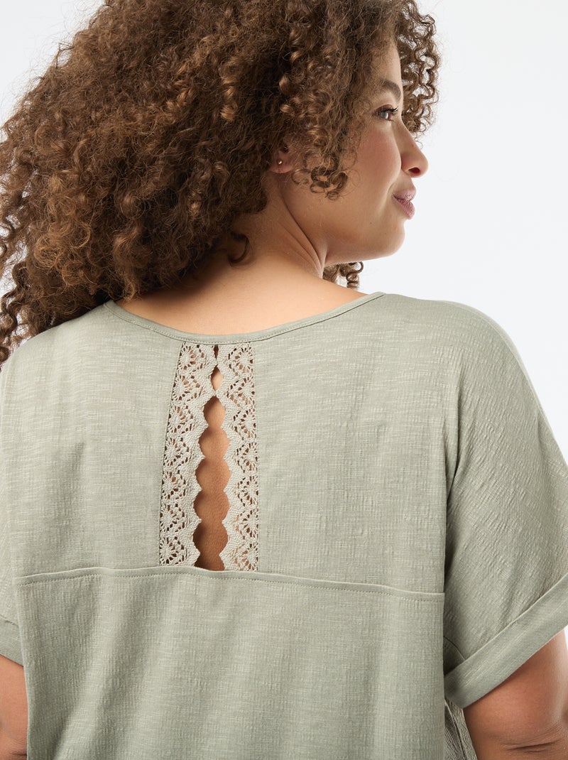 Blusa em material crepe com mangas curtas Verde - Kiabi