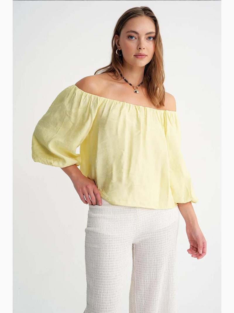 Blusa em mistura de modal com gola madonna e detalhe de folhos mixray Amarelo-limão - Kiabi