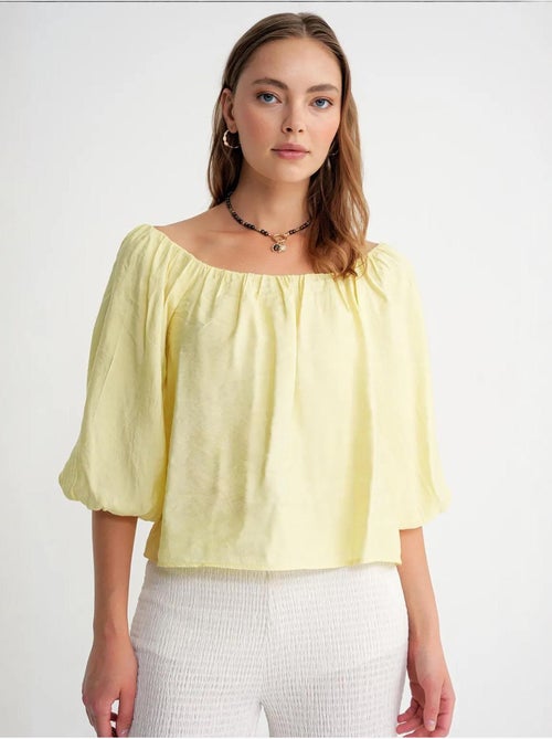 Blusa em mistura de modal com gola madonna e detalhe de folhos mixray - Kiabi
