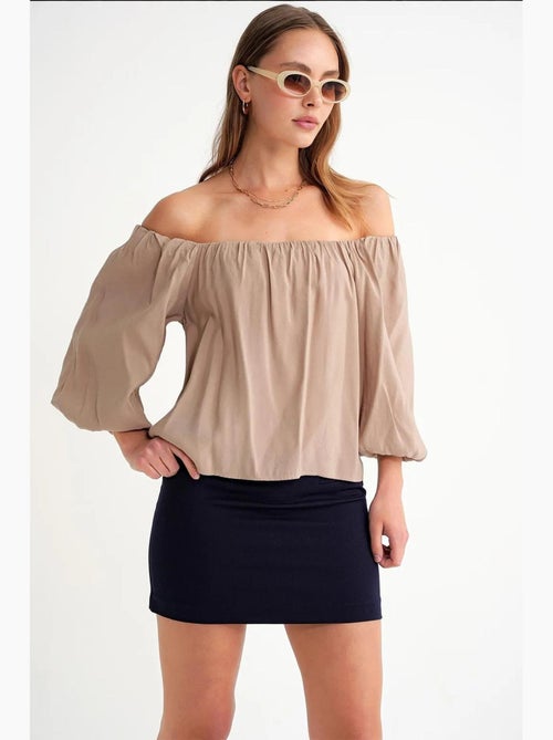 Blusa em mistura de modal com gola madonna e detalhe de folhos mixray - Kiabi