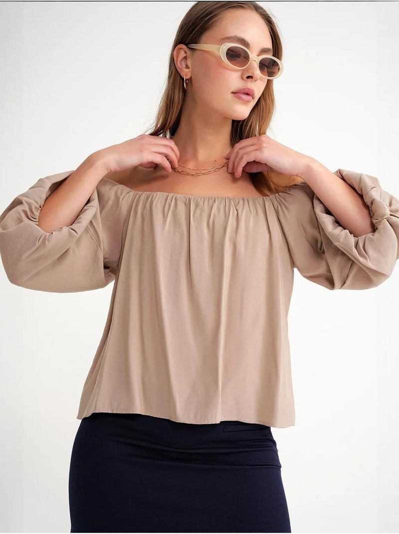 Blusa em mistura de modal com gola madonna e detalhe de folhos mixray Camelo - Kiabi