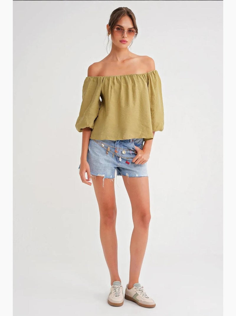 Blusa em mistura de modal com gola madonna e detalhe de folhos mixray Verde cáqui - Kiabi