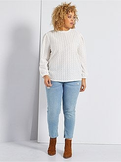 Blusa em renda - Kiabi