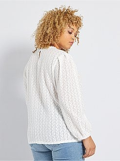 Blusa em renda - Kiabi