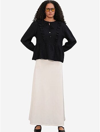 Blusa em tecido com folhos e fecho de amarração bdart