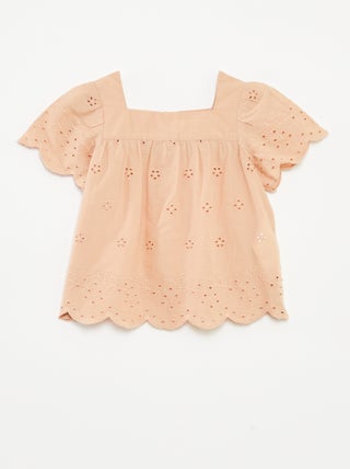Blusa em voile de algodão com bordado inglês