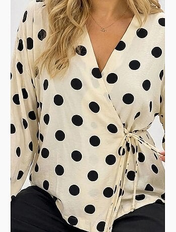 Blusa envelope de bolinhas com detalhe de amarração bdart