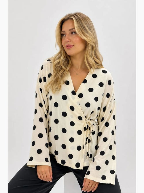 Blusa envelope de bolinhas com detalhe de amarração bdart - Kiabi Blusa envelope de bolinhas com detalhe de amarração bdart - Kiabi
