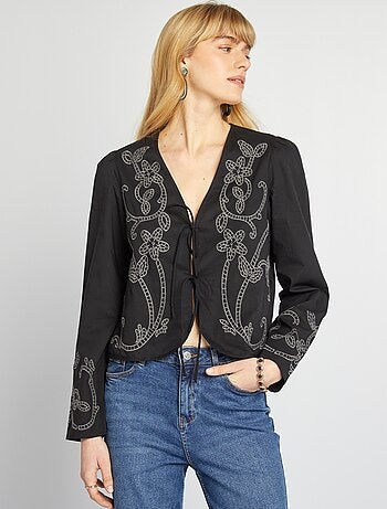 Blusa estilo quimono bordado