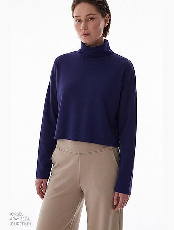 Blusa feminina em modal com gola alta e manga longa penti