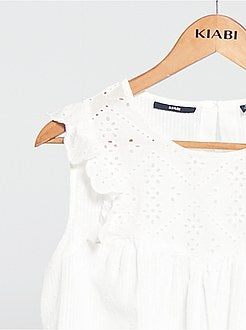 Blusa fluida com bordado inglês - Kiabi