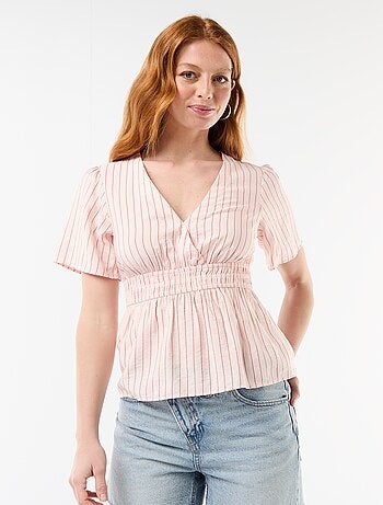 Blusa fluida com corte evasê