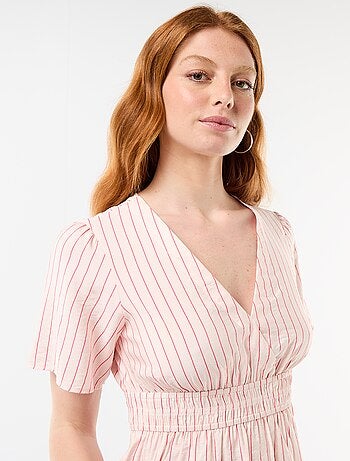 Blusa fluida com corte evasê