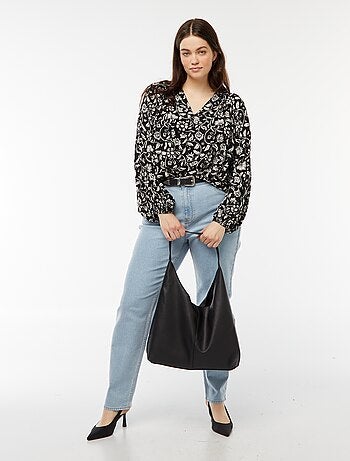 Blusa fluida com estampado em malha crepe