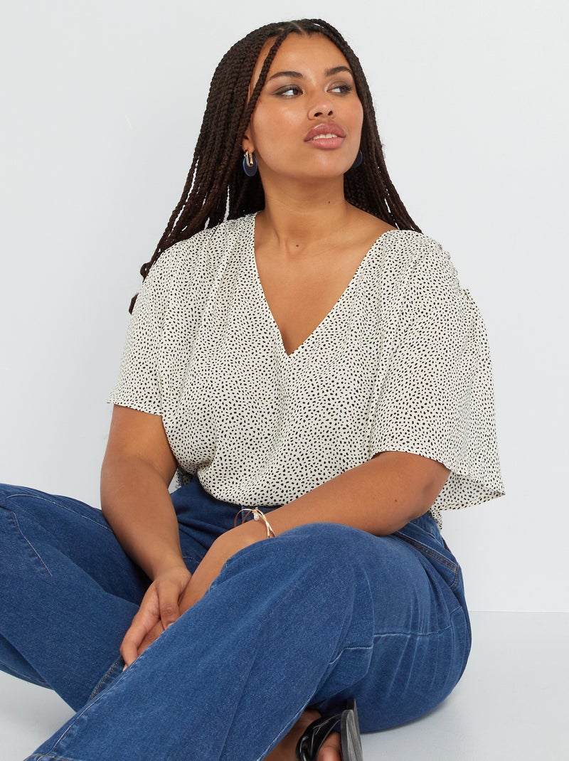 Blusa fluida com gola em bico BRANCO - Kiabi