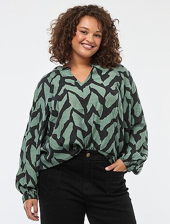 Blusa fluida com gola mao 'Only Carmakoma'