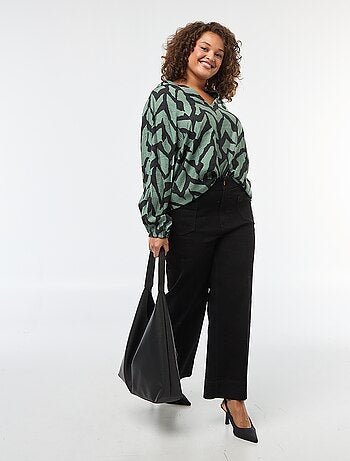 Blusa fluida com gola mao 'Only Carmakoma'