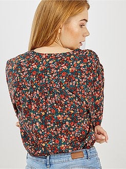 Blusa fluida com gola tunisina - Kiabi