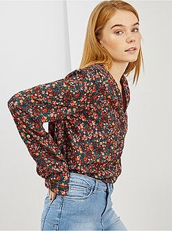 Blusa fluida com gola tunisina - Kiabi