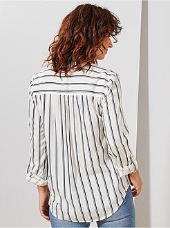 Blusa fluida com gola tunisina - Kiabi