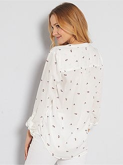 Blusa fluida com gola tunisina - Kiabi