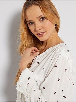 Blusa fluida com gola tunisina - Kiabi