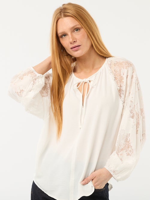 Blusa fluida com mangas em renda transparente - Kiabi