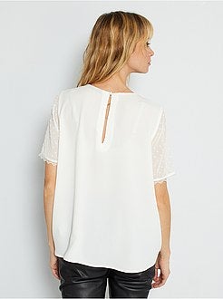 Blusa fluida com pormenores a ponto cheio - Kiabi