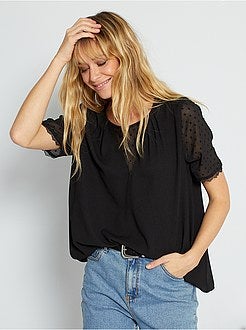 Blusa fluida com pormenores a ponto cheio - Kiabi