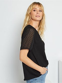 Blusa fluida com pormenores a ponto cheio - Kiabi