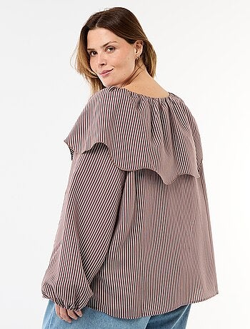 Blusa fluida de mangas compridas com folho largo no colarinho