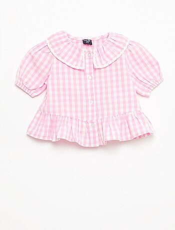 Blusa gola Peter Pan com folhos