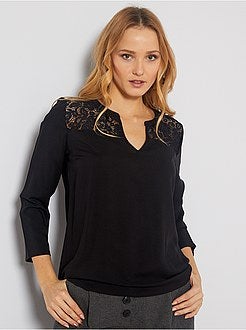 Blusa 'JDY' com aplicação em renda - Kiabi