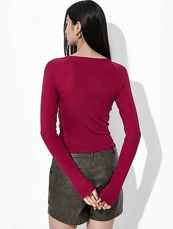 Blusa justa de manga comprida com decote em v busem