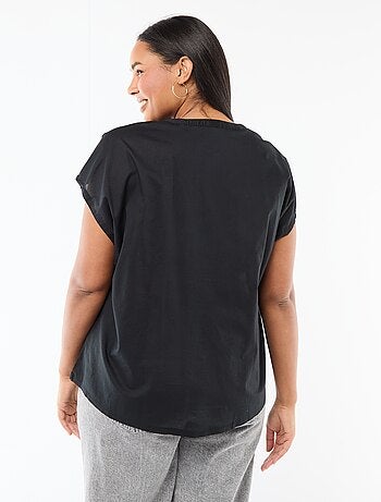 Blusa leve de manga curta