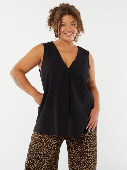 Blusa lisa com costura de fantasia na gola - Kiabi