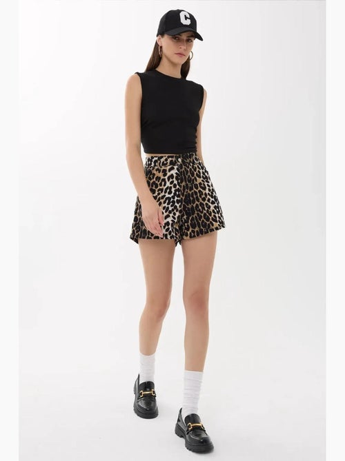 Blusa lisa com detalhes franzidos hiccup - Kiabi Blusa lisa com detalhes franzidos hiccup - Kiabi