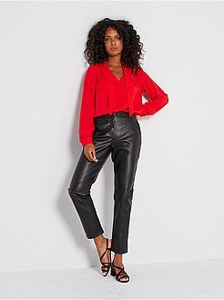 Blusa lisa com gola com laço - Kiabi