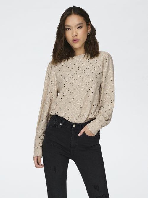 Blusa lisa detalhada com renda - Kiabi