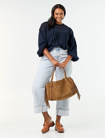 Blusa lisa em gaze de algodão e renda