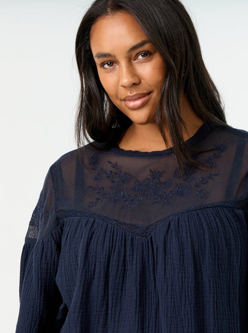 Blusa lisa em gaze de algodão e renda - Kiabi