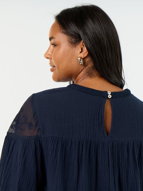 Blusa lisa em gaze de algodão e renda - Kiabi