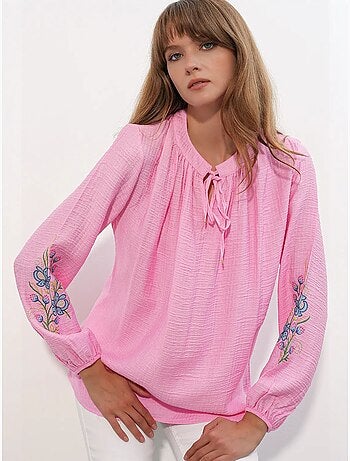 Blusa oversized em crepe bordado bdart