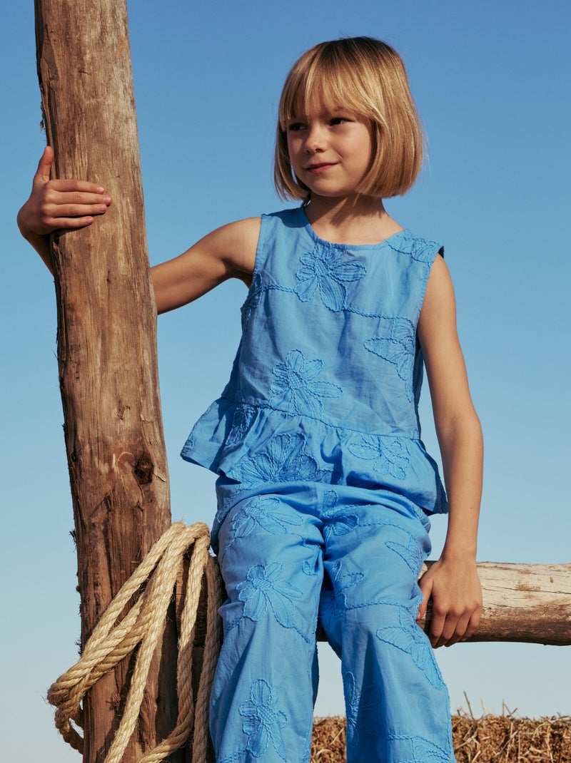 Blusa sem mangas com bordados florais Azul - Kiabi