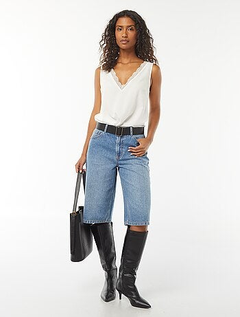 Blusa sem mangas com decote em renda