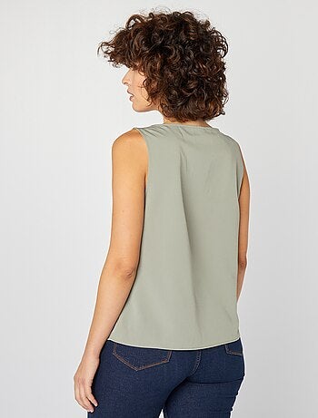 Blusa sem mangas com gola de renda
