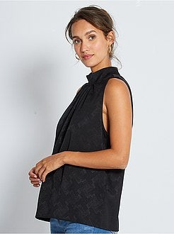 Blusa sem mangas, gola subida - Kiabi