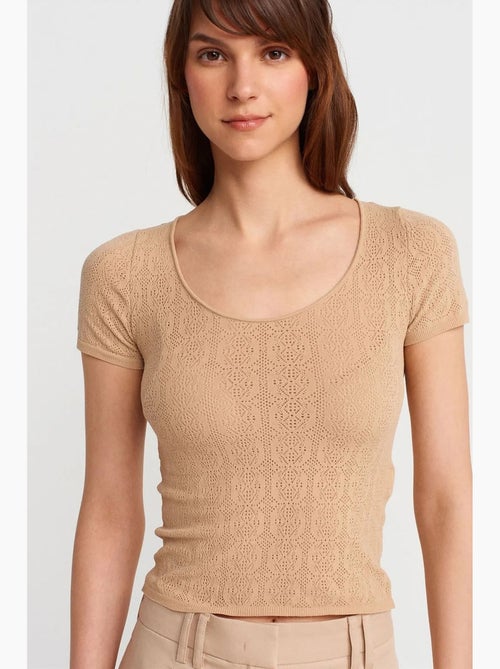 Blusa slim fit canelada texturizada dilvin - Kiabi Blusa slim fit canelada texturizada dilvin - Kiabi
