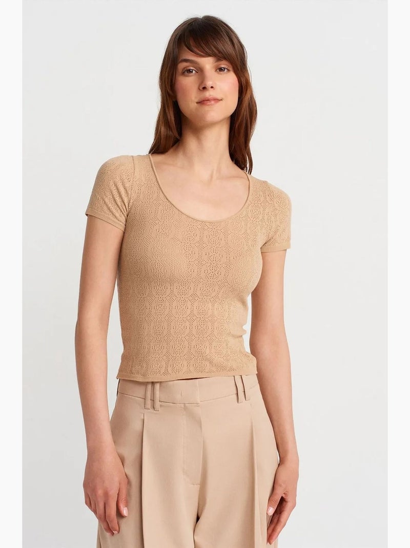 Blusa slim fit canelada texturizada dilvin Bege-argila - Kiabi